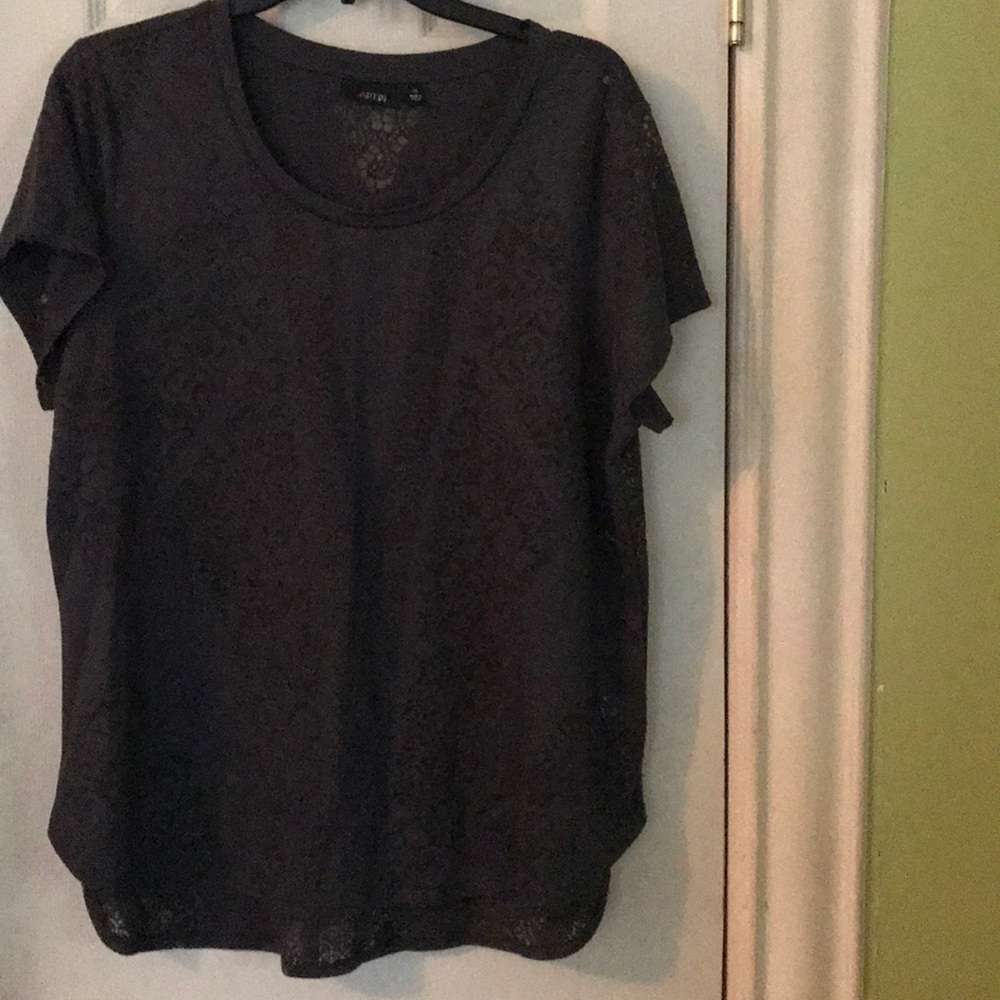 APT 9 short sleeve T shirt